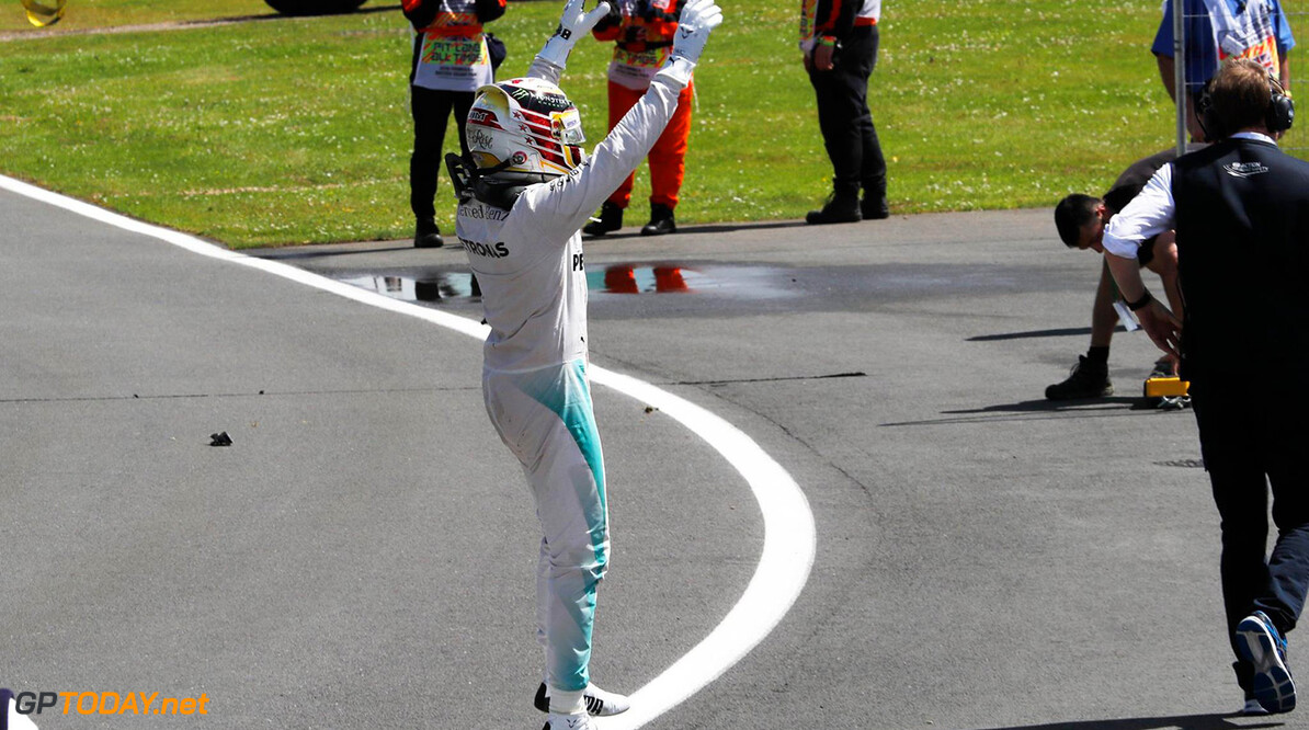 Hamilton vol vertrouwen voor Grand Prix van Hongarije