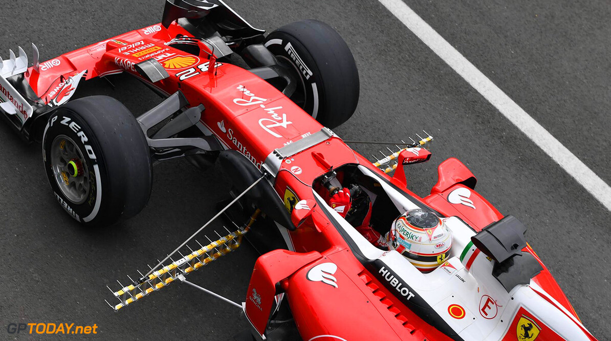 Charles Leclerc geniet van test in Ferrari