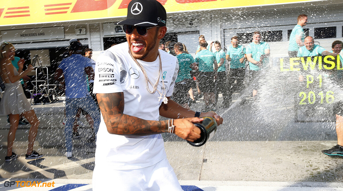 Lewis Hamilton "too preoccupied" earlier in the season - Bas Leinders