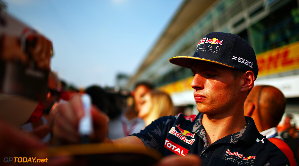 Getty Images / Red Bull Content Pool  // P-20160901-03778 // Usage for editorial use only // Please go to www.redbullcontentpool.com for further information. // 
FIA Formula One World Championship 2016  Italy - Monza - RBR - TEMPLATE Getty 
Dan Istitene



P-20160901-03778