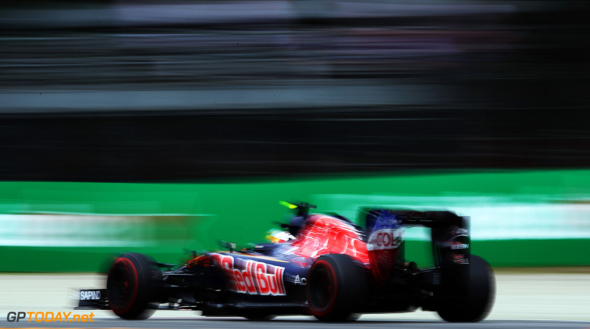 MONZA, ITALY - SEPTEMBER 04: Carlos Sainz of Spain driving the (55) Scuderia Toro Rosso STR11 Ferrari 060/5 turbo on track during the Formula One Grand Prix of Italy at Autodromo di Monza on September 4, 2016 in Monza, Italy.  (Photo by Mark Thompson/Getty Images) // Getty Images / Red Bull Content Pool  // P-20160904-01004 // Usage for editorial use only // Please go to www.redbullcontentpool.com for further information. // 
F1 Grand Prix of Italy
Mark Thompson
Monza
Italy

P-20160904-01004