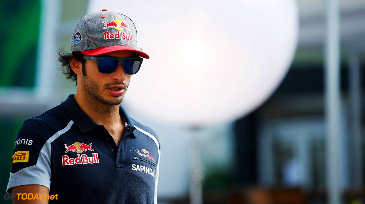 Carlos Sainz not willing to wait for Red Bull