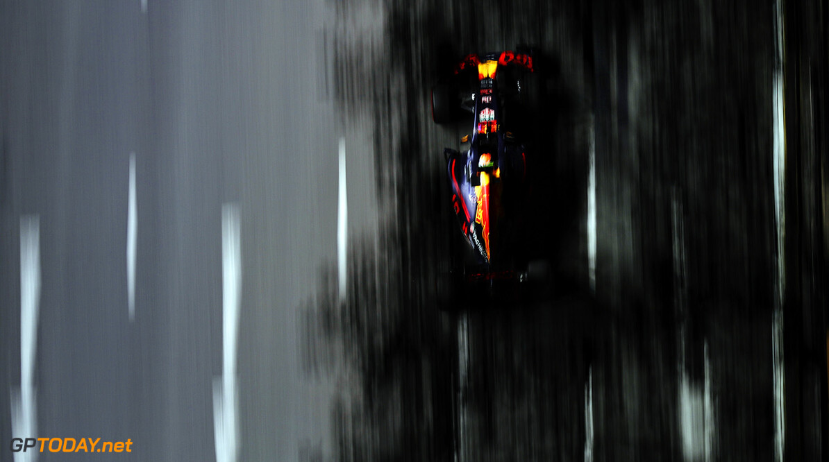 SINGAPORE - SEPTEMBER 16: Max Verstappen of the Netherlands driving the (33) Red Bull Racing Red Bull-TAG Heuer RB12 TAG Heuer on track during practice for the Formula One Grand Prix of Singapore at Marina Bay Street Circuit on September 16, 2016 in Singapore.  (Photo by Mark Thompson/Getty Images) // Getty Images / Red Bull Content Pool  // P-20160916-01016 // Usage for editorial use only // Please go to www.redbullcontentpool.com for further information. // 
F1 Grand Prix of Singapore - Practice
Mark Thompson
Singapore
Singapore

P-20160916-01016