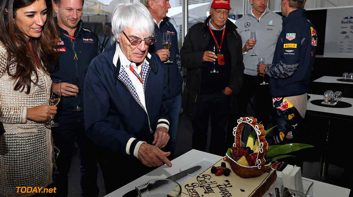 MEXICO CITY, MEXICO - OCTOBER 28:  F1 supremo Bernie Ecclestone is presented with a birthday cake by Red Bull Racing Team Principal Christian Horner, Mercedes GP non-executive chairman Niki Lauda, Red Bull Racing Team Consultant Dr Helmut Marko, Mercedes GP Executive Director Toto Wolff Max Verstappen of Netherlands and Red Bull Racing and the Red Bull Racing teamduring practice for the Formula One Grand Prix of Mexico at Autodromo Hermanos Rodriguez on October 28, 2016 in Mexico City, Mexico.  (Photo by Mark Thompson/Getty Images) // Getty Images / Red Bull Content Pool  // P-20161028-01824 // Usage for editorial use only // Please go to www.redbullcontentpool.com for further information. // 
F1 Grand Prix of Mexico - Practice
Mark Thompson



P-20161028-01824