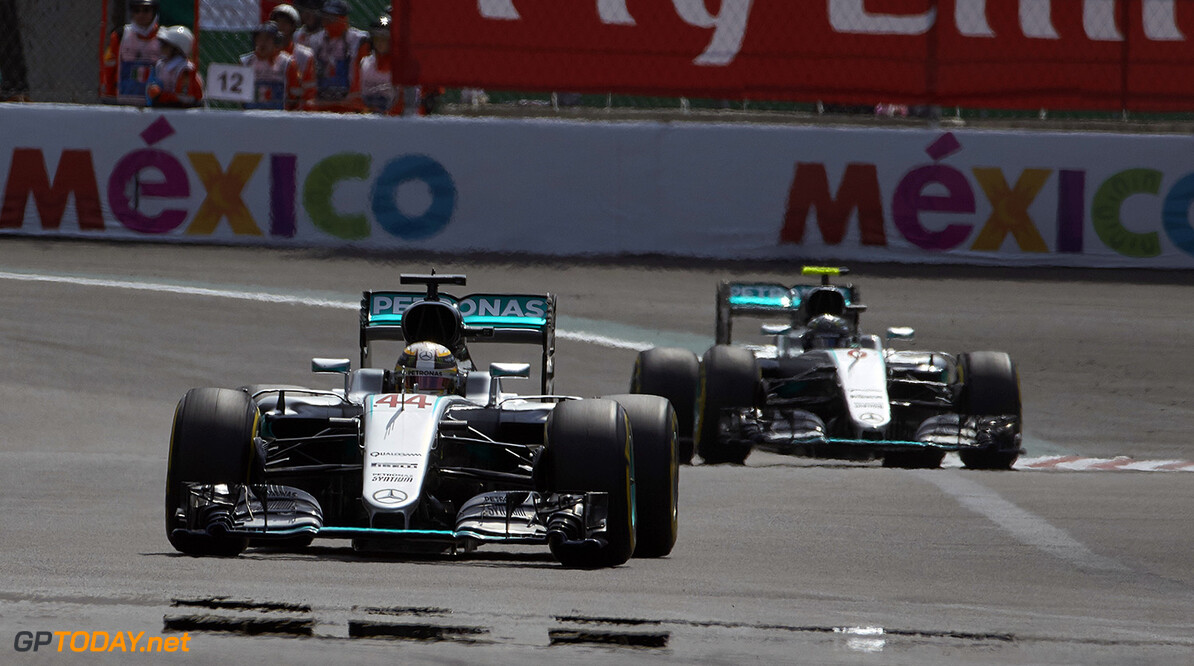 Mercedes keen to treat drivers equally