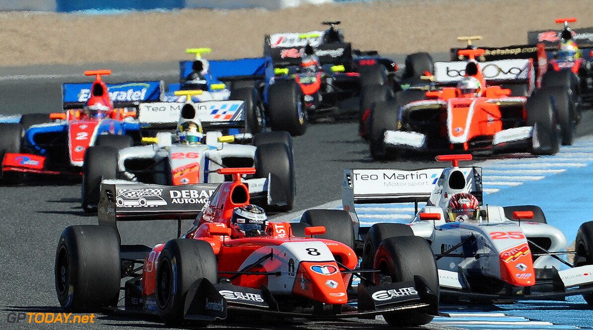Dillmann op briljante wijze kampioen in Formule V8, Visser besluit seizoen als achtste
