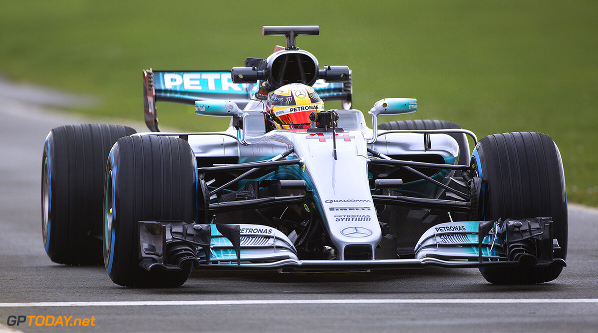 <b>Video: </b>Onboard bij Lewis Hamilton in de Mercedes W08 op Silverstone