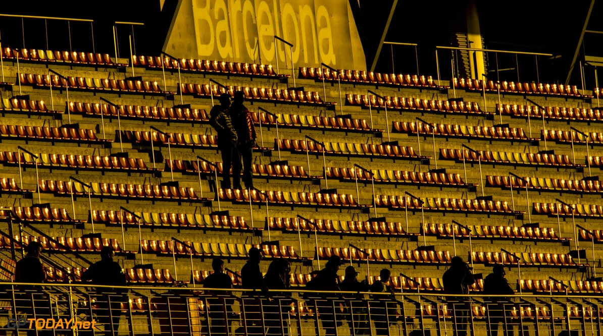 170301RF25235
Barcelona, Spain - 01 March 2017: Fans watch the final minutes on track as the sun comes down during Formula 1 Pre-Season Testing 2017 at Circuit de Barcelona-Catalunya, Barcelona, Spain.
Formula 1 Pre-Season Testing 2017
Ronald Fleurbaaij
Barcelona
Spain

Barcelona Spain Formula 1 Pre-Season Testing 2017 Circuit de Barcelona-Catalunya Sports