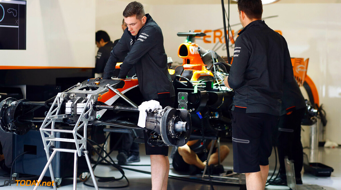 McLaren rijdt in China met een dubbele T-wing