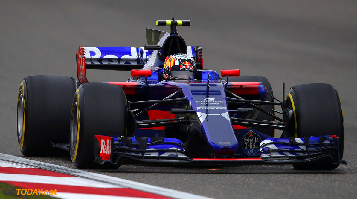 SHANGHAI, CHINA - APRIL 09: Carlos Sainz of Spain driving the (55) Scuderia Toro Rosso STR12 on track during the Formula One Grand Prix of China at Shanghai International Circuit on April 9, 2017 in Shanghai, China.  (Photo by Clive Mason/Getty Images) // Getty Images / Red Bull Content Pool  // P-20170409-00663 // Usage for editorial use only // Please go to www.redbullcontentpool.com for further information. // 
F1 Grand Prix of China
Clive Mason

China

P-20170409-00663