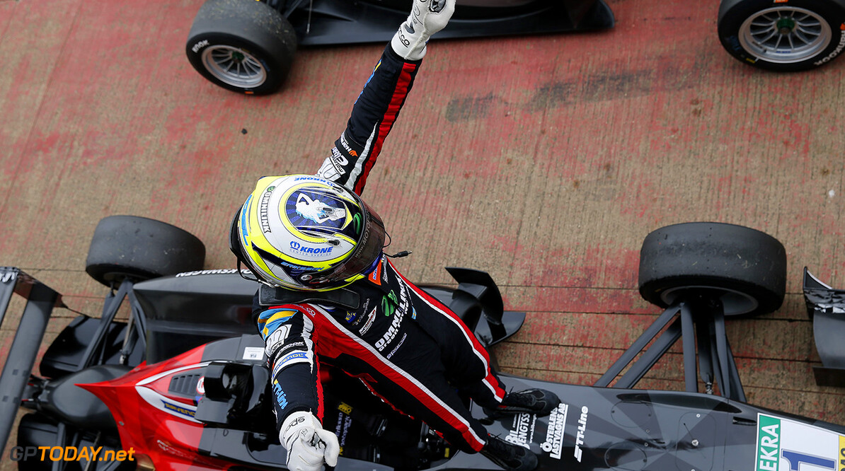 Eriksson wins race 2 at Monza