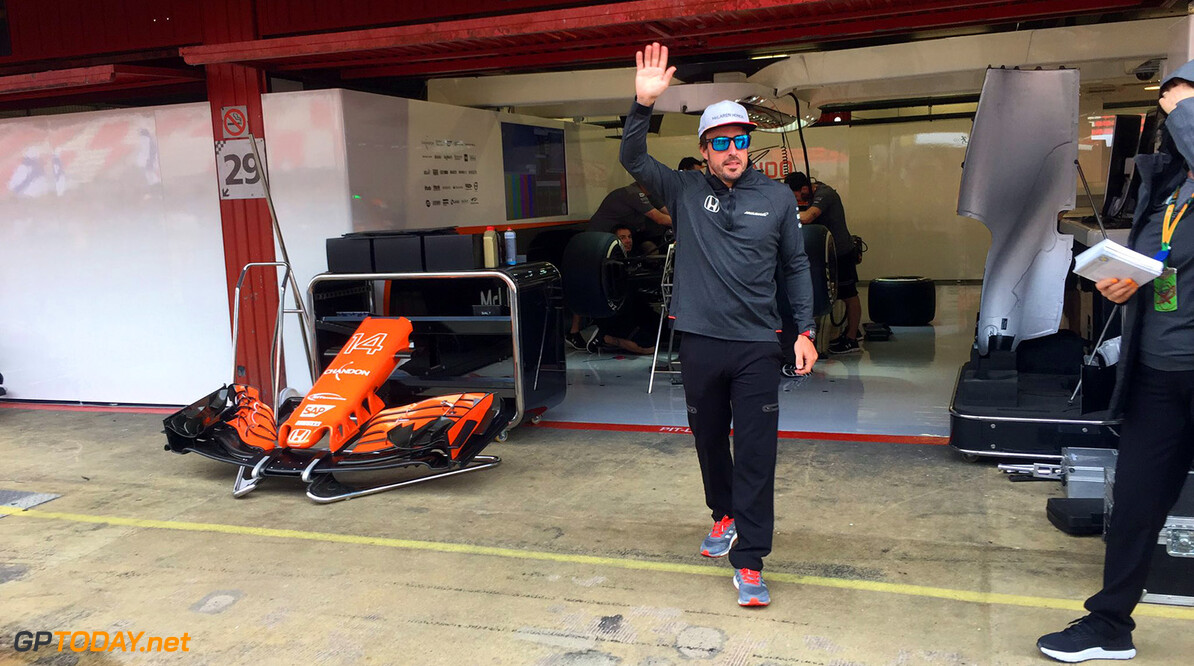 Alonso "used to" sessions being interrupted by Honda issues