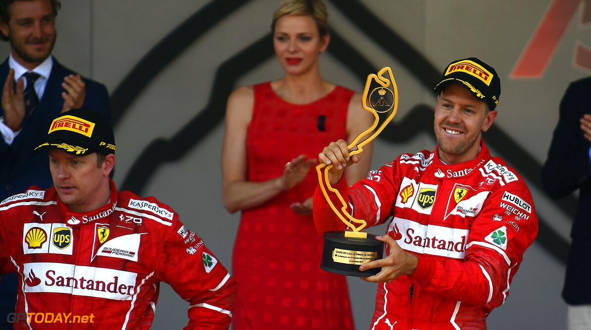 Hamilton: "Vettel duidelijk eerste rijder bij Ferrari"