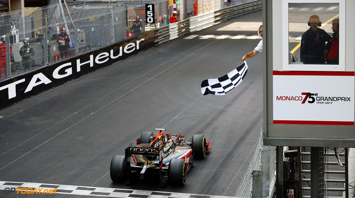 2017 FIA Formula 2 Round 3.
Monte Carlo, Monaco.
Saturday 27 May 2017.
Nyck De Vries (NED, Rapax) takes the chequered flag to win the race.
World Copyright: Glenn Dunbar/FIA Formula 2
ref: Digital Image _X4I9619

Glenn Dunbar



Action ts-live