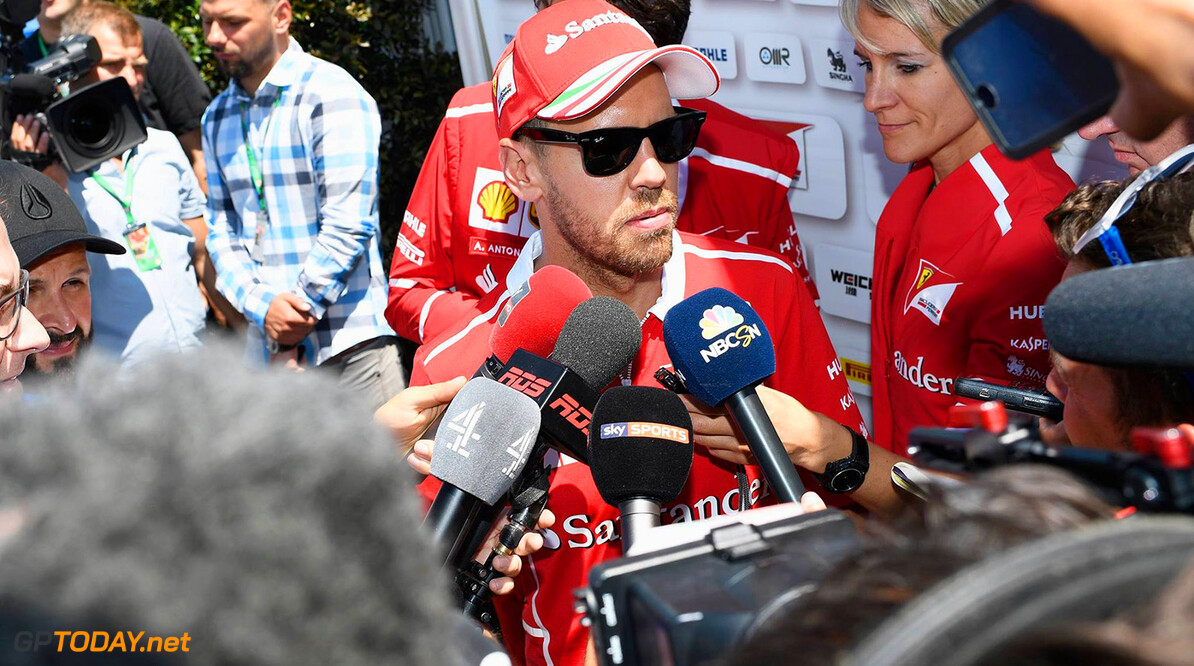 Vettel vergeeft Verstappen voor touché in Canada