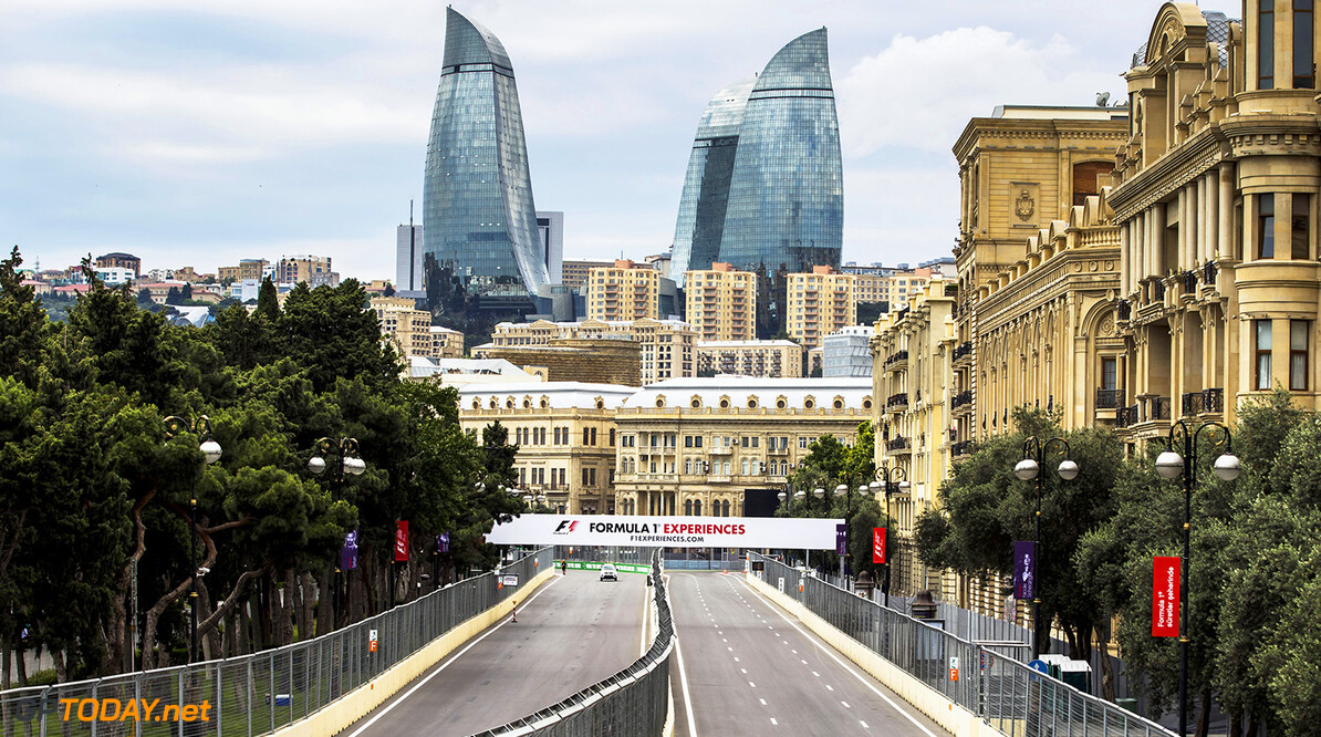 Baku City Circuit, Baku, Azerbaijan.
Thursday 22 June 2017.
A view of the circuit.
World Copyright: Zak Mauger/LAT Images
ref: Digital Image _56I6235


Zak Mauger



f1 formula 1 formula one gp grand prix baku