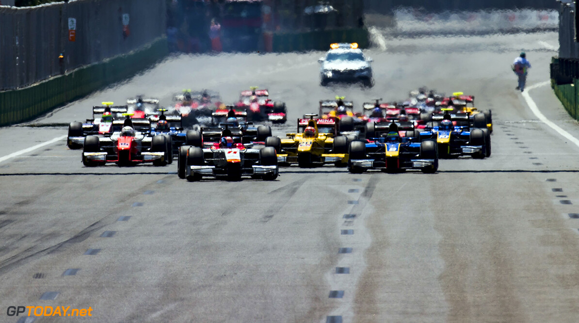 2017 FIA Formula 2 Round 4.
Baku City Circuit, Baku, Azerbaijan.
Sunday 25 June 2017.
Ralph Boschung (SUI, Campos Racing) leads Oliver Rowland (GBR, DAMS) and the rest of the field at the start of the race.
Photo: Zak Mauger/FIA Formula 2.
ref: Digital Image _54I3161


Zak Mauger



Race Two 2 Sprint action