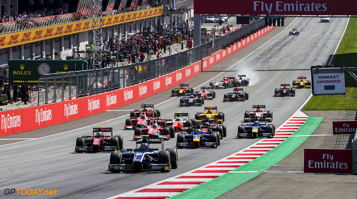 2017 FIA Formula 2 Round 5.
Red Bull Ring, Spielberg, Austria.
Sunday 9 July 2017.
Artem Markelov (RUS, RUSSIAN TIME), leads Alexander Albon (THA, ART Grand Prix) and the rest of the field at the start of the race.
Photo: Zak Mauger/FIA Formula 2.
ref: Digital Image _54I9896


Zak Mauger



Race Two 2 Sprint action