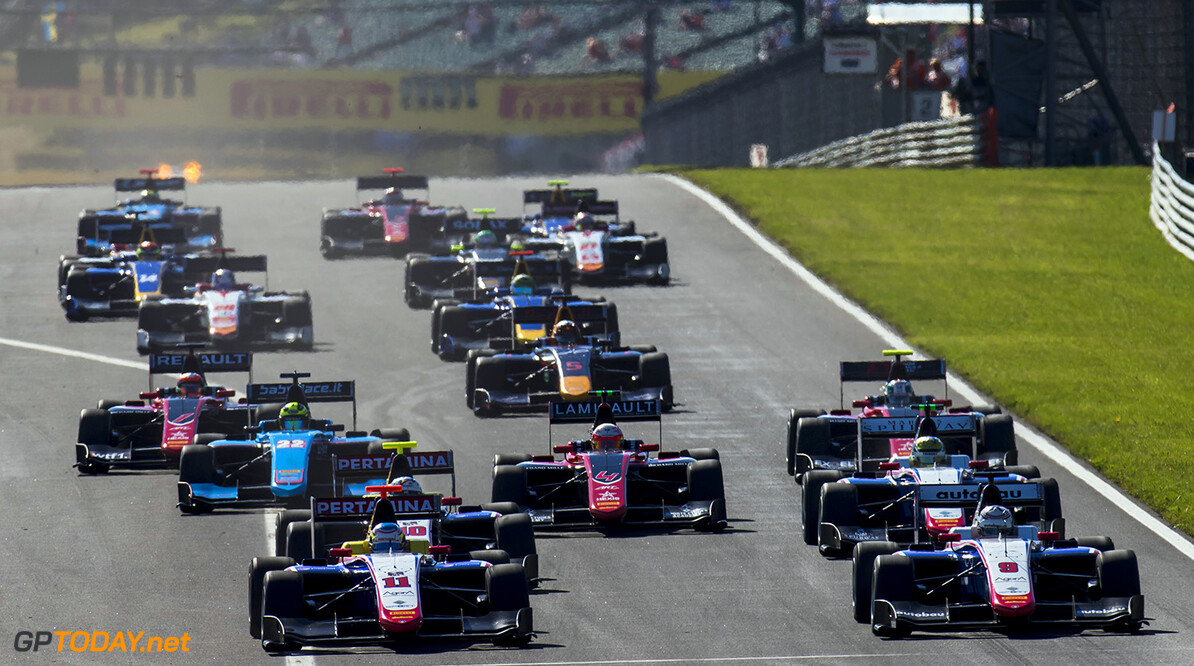 2017 GP3 Series Round 4. 
Hungaroring, Budapest, Hungary.
Sunday 30 July 2017.
Ryan Tveter (USA, Trident), leads, Giuliano Alesi (FRA, Trident), Kevin Joerg (SUI, Trident) and the rest of the field at the start of the race.
Photo: Zak Mauger/GP3 Series Media Service.
ref: Digital Image _56I3820


Zak Mauger



Race Two 2 action
