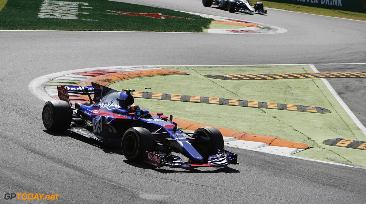'Sainz vanaf Maleisië in de Renault, Gasly debuteert bij Toro Rosso'