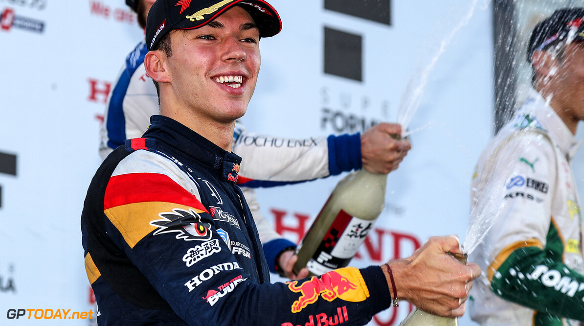 MURATA,JAPAN,24.SEP.17 - MOTORSPORTS, RED BULL JUNIOR TEAM - Japanese Super Formula Championship, Sportsland SUGO. Image shows Pierre Gasly (FRA). // Dutch Photo Agency/Red Bull Content Pool // P-20170924-00993 // Usage for editorial use only // Please go to www.redbullcontentpool.com for further information. // 
Pierre Gasly
T.OGASAWARA

Japan

P-20170924-00993