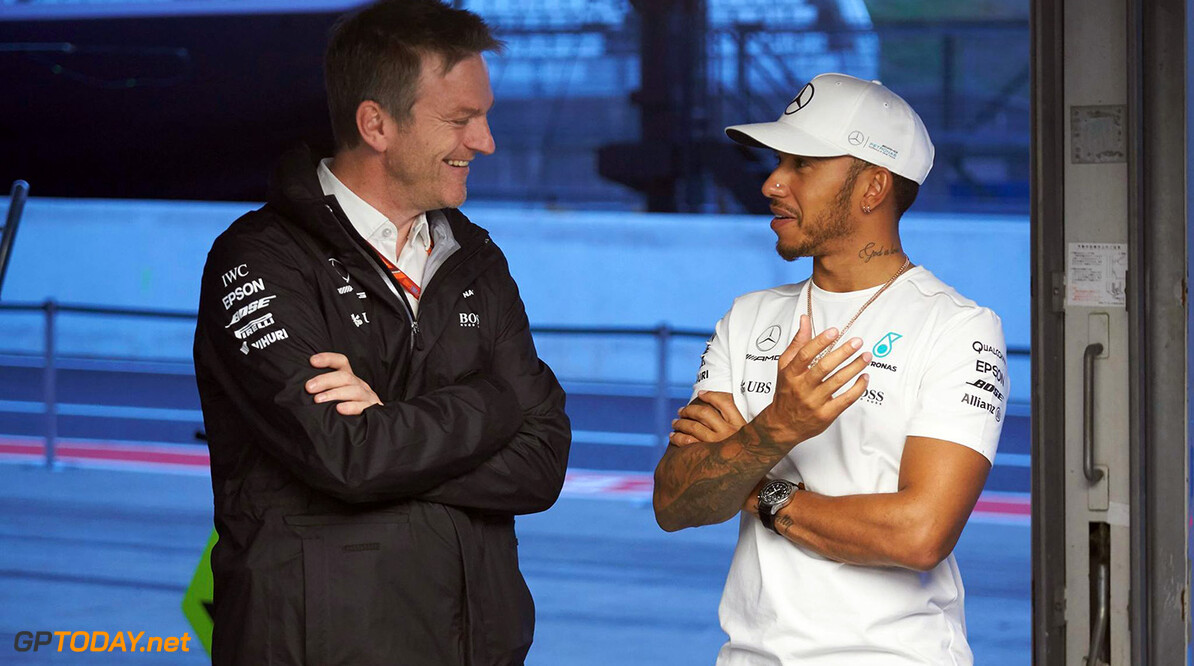 Hamilton preparing "for war" as F1 hits home stretch