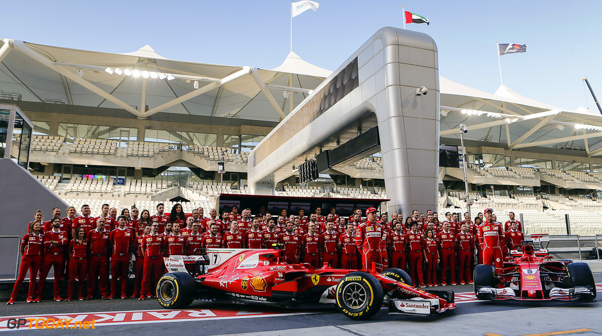 Ferrari keeps 'dream team' together for 2018