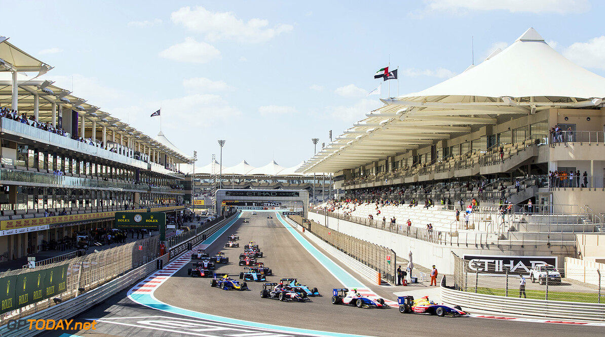 2017 GP3 Series Round 8. 
Yas Marina Circuit, Abu Dhabi, United Arab Emirates.
Sunday 26 November 2017.
Ryan Tveter (USA, Trident), leads Dorian Boccolacci (FRA, Trident) and the rest of the field at the start of the race.
Photo: Zak Mauger/GP3 Series Media Service.
ref: Digital Image _56I2110


Zak Mauger



Race Two 2 action