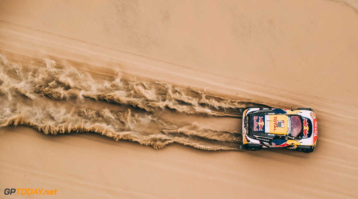 Stephane Peterhansel and Jean-Paul Cottret in the Peugeot 3008 DKR Maxi of the Team Peugeot Total navigating through the dunes during stage 2 of the Dakar Rally, between Pisco and Pisco, Peru, on January 7, 2018. // Eric Vargiolu / DPPI / Red Bull Content Pool // P-20180108-00088 // Usage for editorial use only // Please go to www.redbullcontentpool.com for further information. // 
Stephane Peterhansel




P-20180108-00088