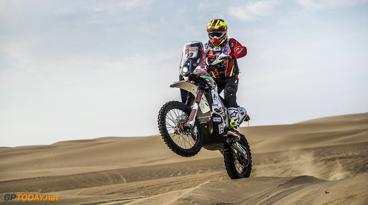Daniel Jager Nosiglia (BOL) of HT Rally Raid Husqvarna races during stage 3 of Rally Dakar 2018 from Pisco to San Juan de Marcona, Peru on January 8, 2018. // Flavien Duhamel/Red Bull Content Pool // P-20180108-00513 // Usage for editorial use only // Please go to www.redbullcontentpool.com for further information. // 
Daniel Jager Nosiglia
Flavien Duhamel




P-20180108-00513