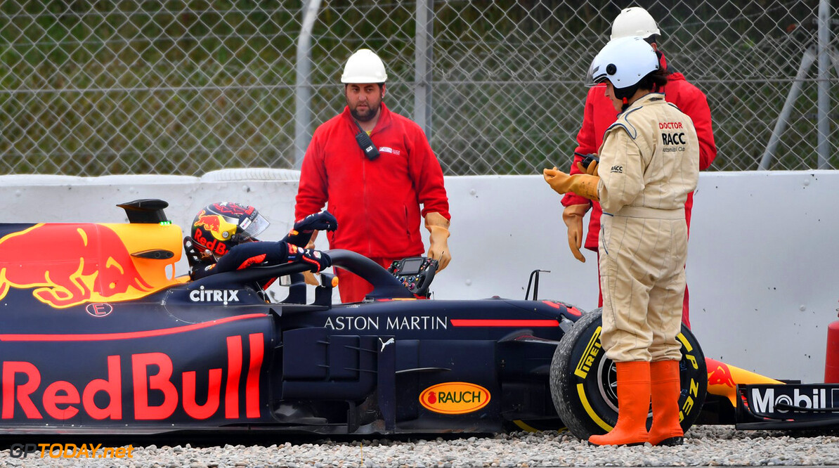 Kapotte batterij Verstappen was ingecalculeerd risico van Red Bull