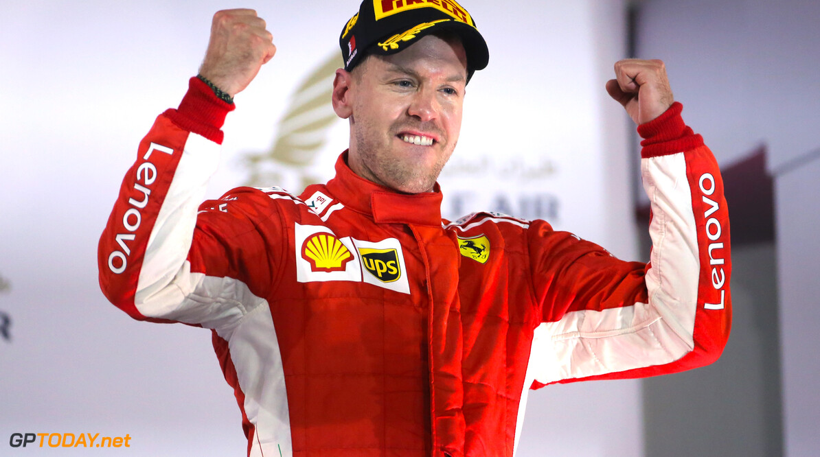 Vettel wint zenuwslopende race, Verstappen valt vroeg uit