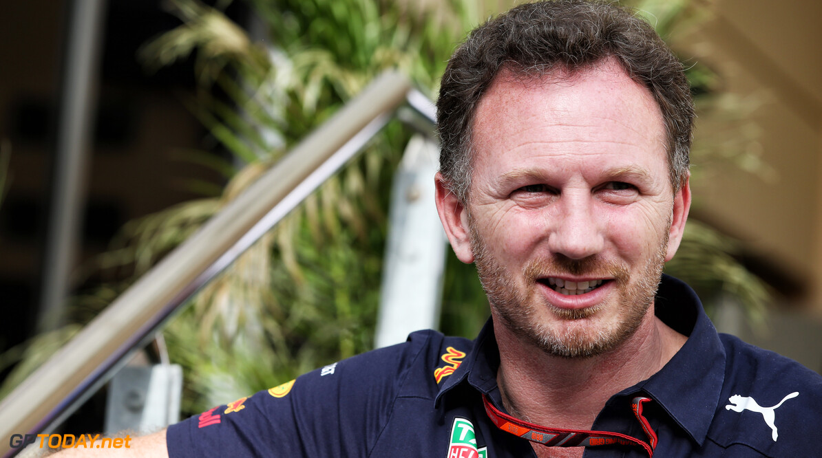 Horner hoping Red Bull can have a "clean weekend"