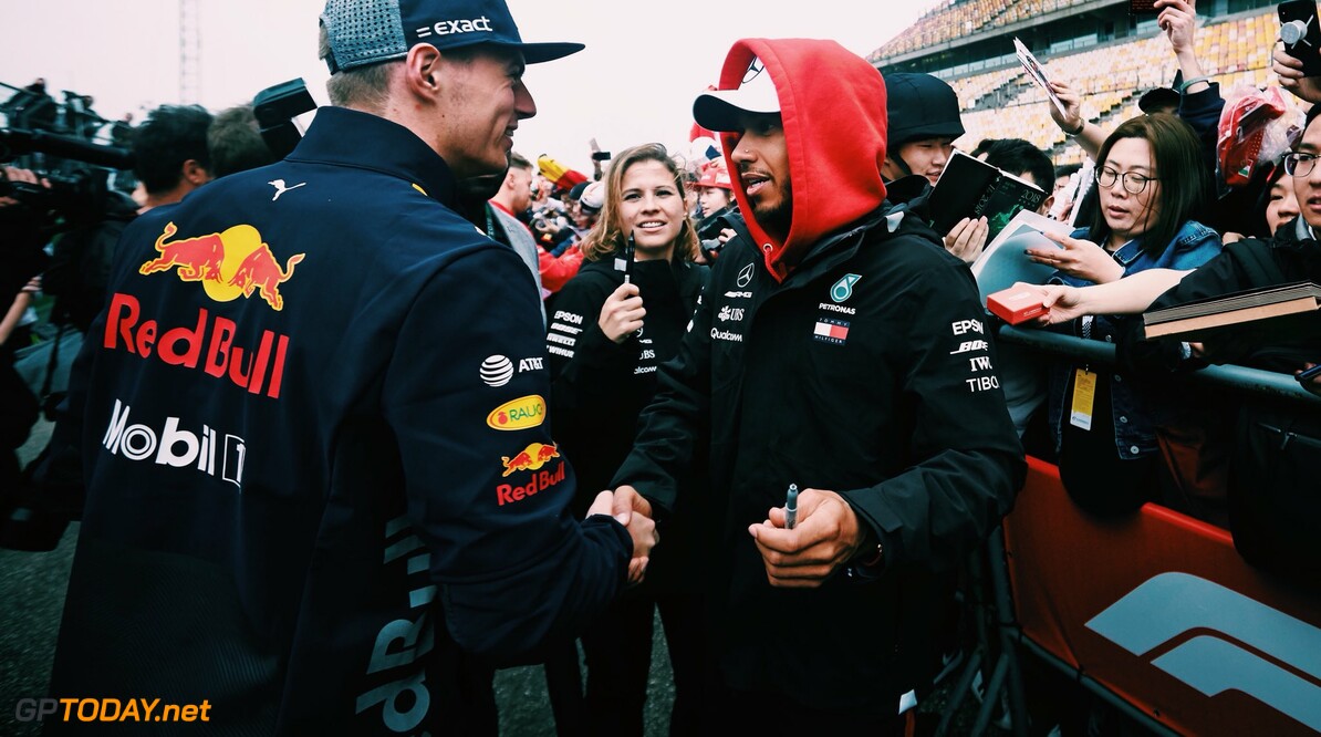 Hamilton en Verstappen zetten streep onder incident