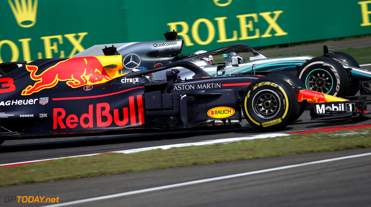 Ricciardo: "Mercedes is kwetsbaarder geworden"