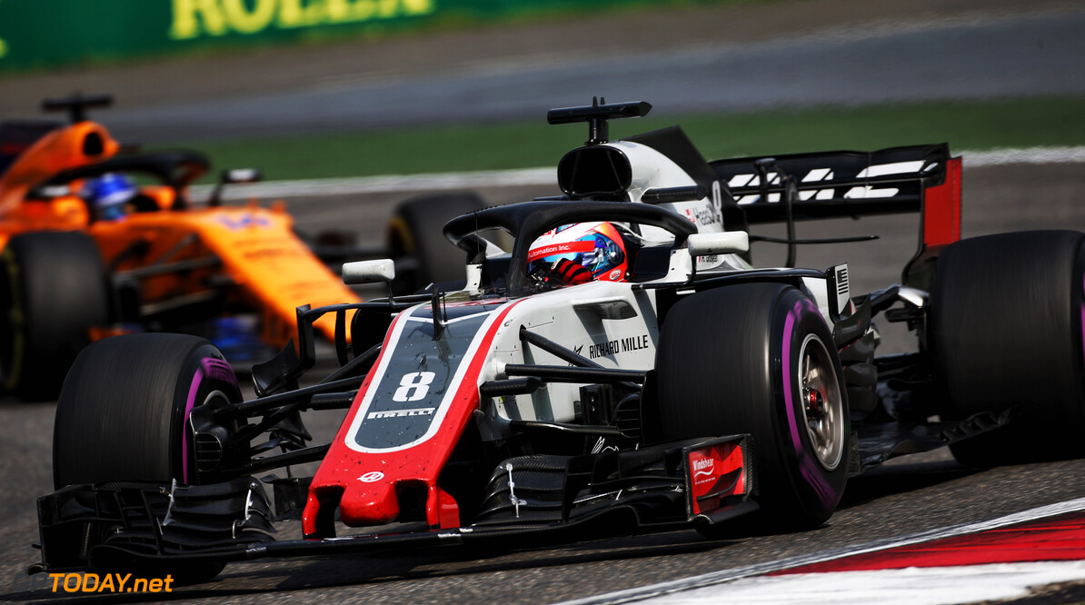 Gridstraf en strafpunten op licentie voor Romain Grosjean na incident GP van Spanje