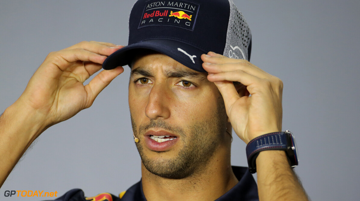 Ricciardo spreekt bestaan voorcontract bij Ferrari tegen