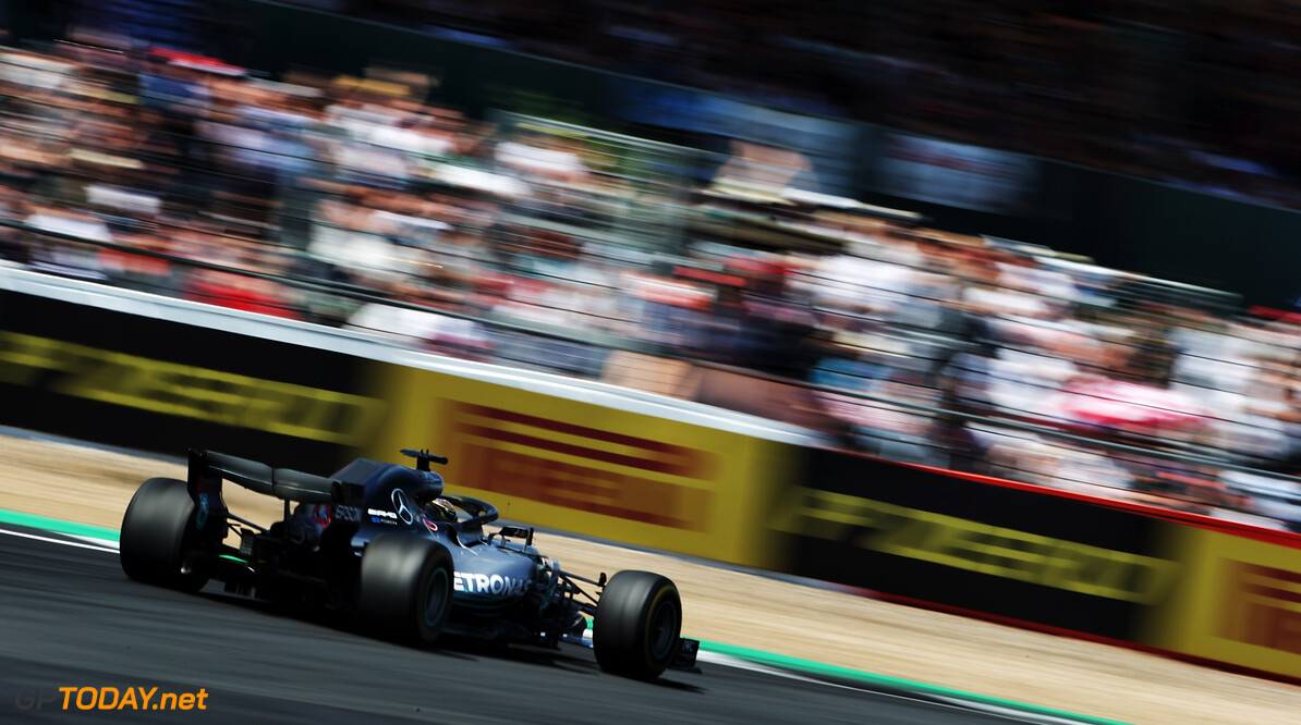 Hamilton over inhaalrace: "Tweede plaats is geweldig voor Mercedes"