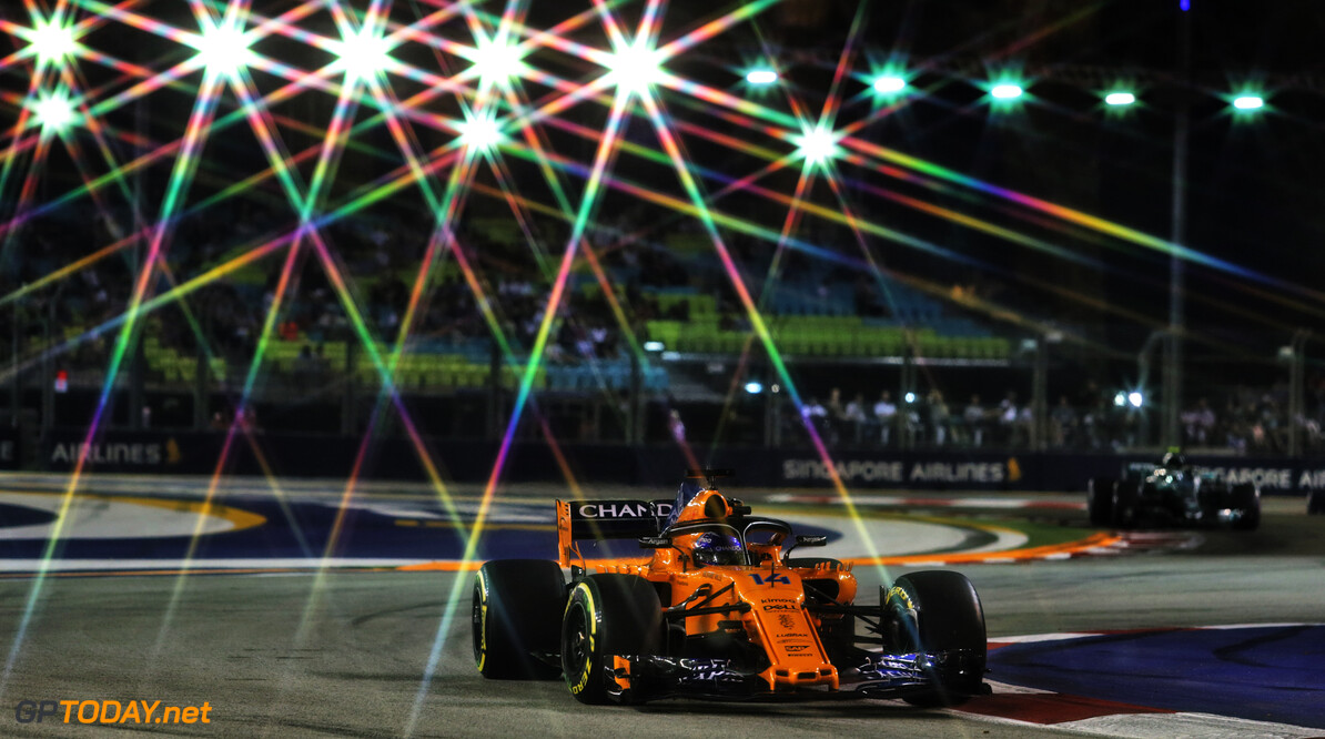Alonso hoping strategy will bring McLaren points