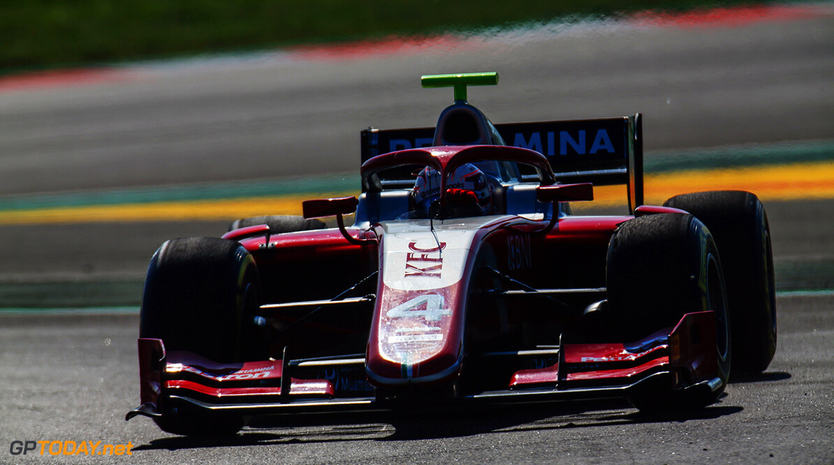 Luca Ghiotto snelste in eerste Formule 2-test, de Vries derde