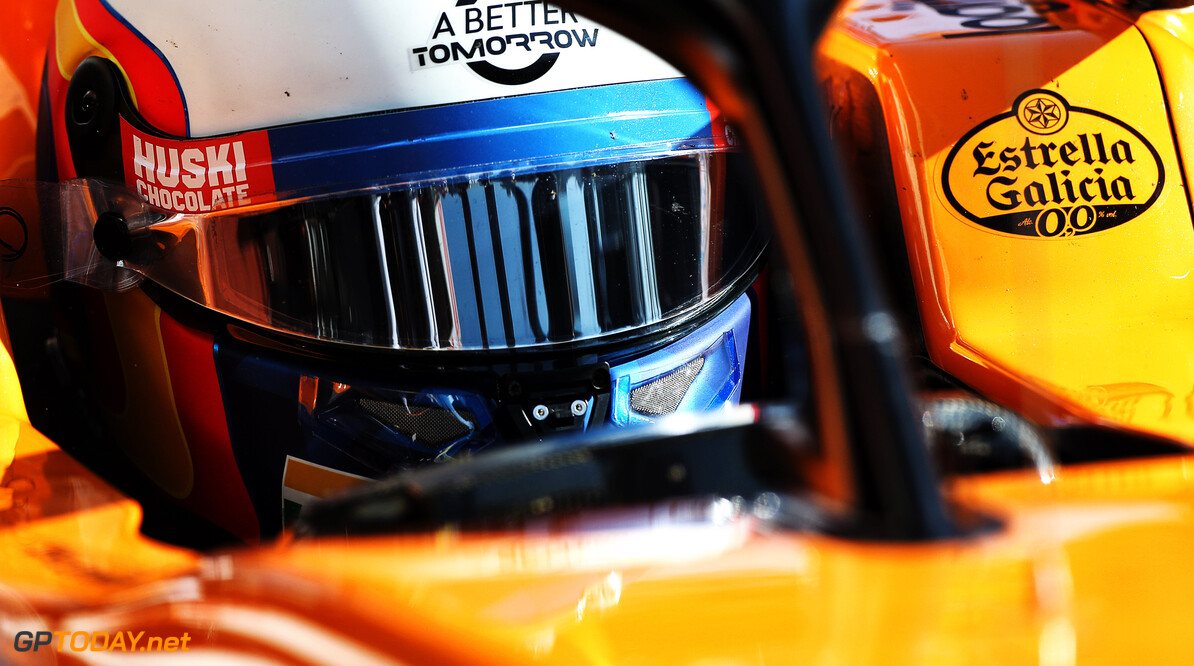 Sainz: "Goed voor McLaren om Fernando met 2019-auto te laten testen"