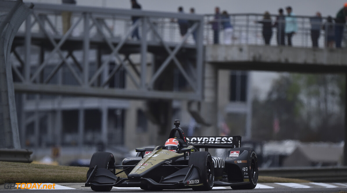 Hinchcliffe tops disrupted final practice