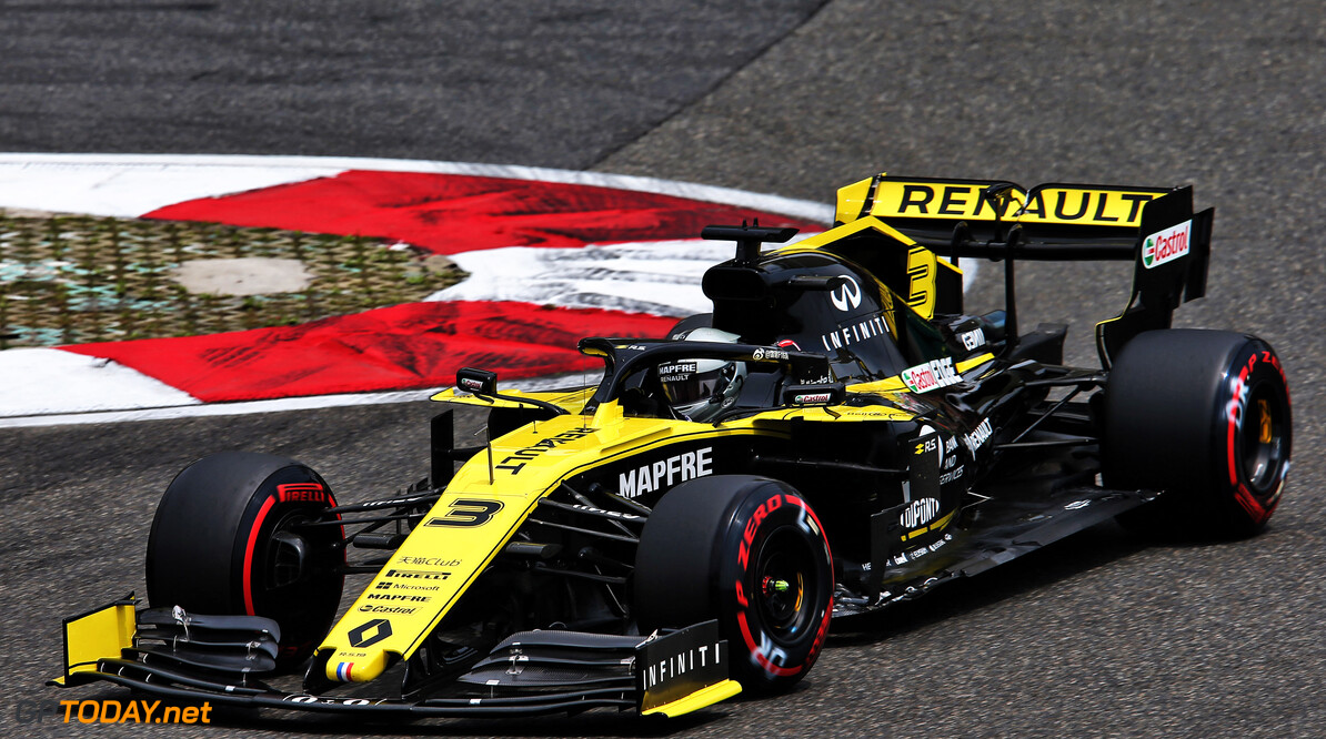 Ricciardo voelt zich in China 'meer op zijn gemak' in de Renault