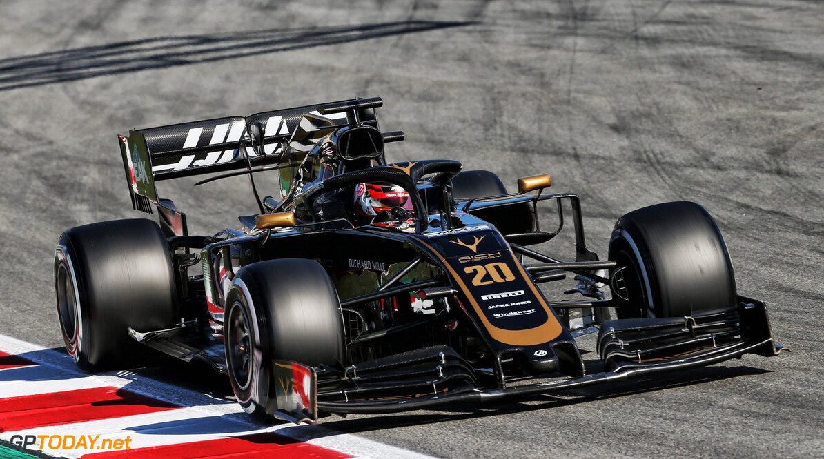 <b>Test update</b>: Magnussen leads halfway through the second day in Barcelona