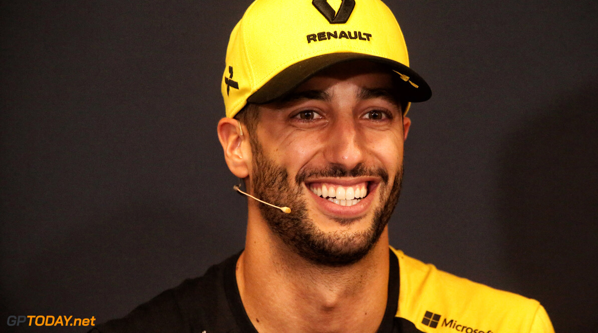 Ricciardo: "Ik crash liever tijdens een inhaalpoging dan dat ik het niet probeer"