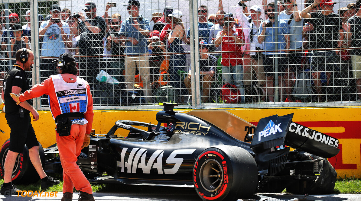 Magnussen sees advantage in pit lane start on fresh tyres