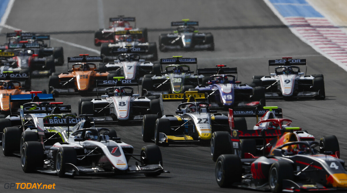 FIA Formula 3
CIRCUIT PAUL RICARD, FRANCE - JUNE 23: Liam Lawson (NZL) MP Motorsport, leads David Beckmann (DEU) ART Grand Prix, Jehan Daruvala (IND) PREMA Racing, Ye Yifei (FRA) Hitech Grand Prix and the rest of the pack at the start during the Paul Ricard at Circuit Paul Ricard on June 23, 2019 in Circuit Paul Ricard, France. (Photo by Zak Mauger / LAT Images / FIA F3 Championship)
FIA Formula 3
Zak Mauger

France

action F3 Formula 3 FIA F3