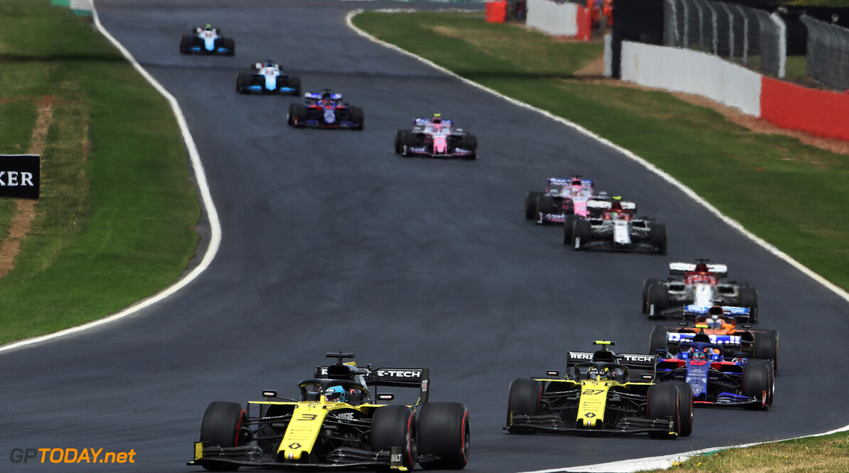 Hulkenberg door Renault naar tweede plan verwezen - Daniel Ricciardo kreeg voorkeursbehandeling tijdens Britse Grand Prix