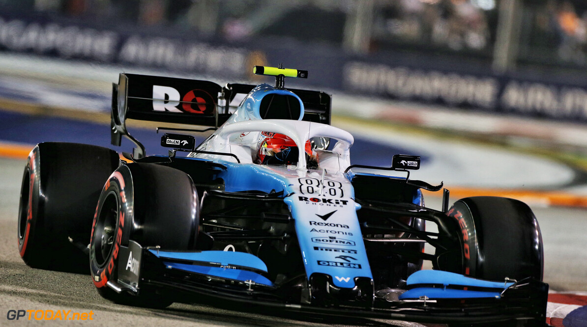 Robert Kubica reed Grand Prix van Singapore met pijnlijke schouderblessure