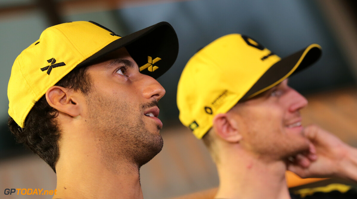 Formula One World Championship
Daniel Ricciardo (AUS), Renault F1 Team and Nico Hulkenberg (GER), Renault Sport F1 Team 
21.09.2019. Formula 1 World Championship, Rd 15, Singapore Grand Prix, Marina Bay Street Circuit, Singapore, Qualifying Day.
- www.xpbimages.com, EMail: requests@xpbimages.com - copy of publication required for printed pictures. Every used picture is fee-liable. (C) Copyright: Charniaux / XPB Images
Motor Racing - Formula One World Championship - Singapore Grand Prix - Qualifying Day - Singapore, Singapore
XPB Images
Singapore
Singapore

Formel1 Formel F1 Formula 1 Formula1 GP Grand Prix one Marina Bay Street Circuit September Singapore Saturday 21 9 09 2019 Practice Portrait